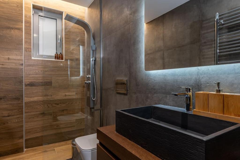 Stylish Abode Under Acropolis W/ Sunny Courtyard! Appartement Athene Buitenkant foto